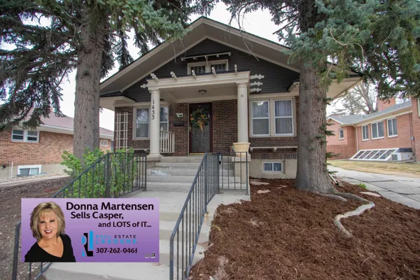 $274,900 | 1433 South Elm Street, Casper, WY 82601