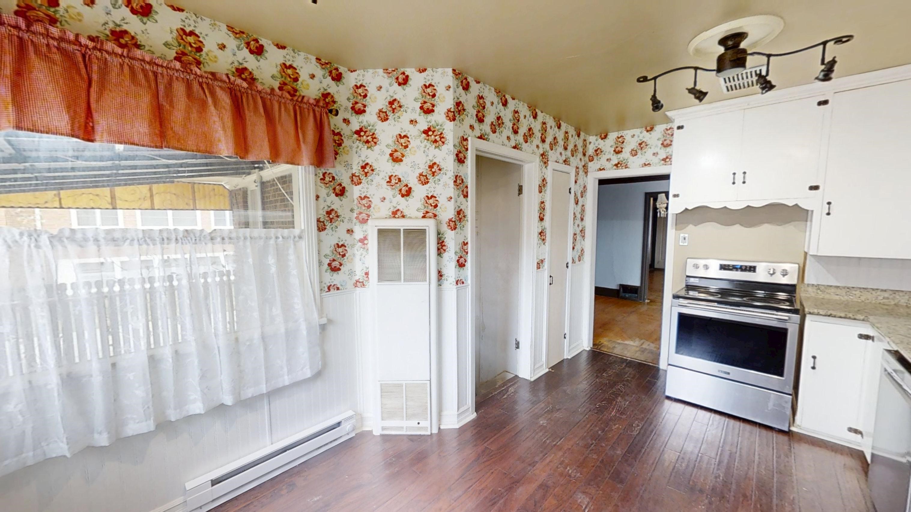 1433 South Elm Street Casper, WY 82601 - Photo 2 of 30