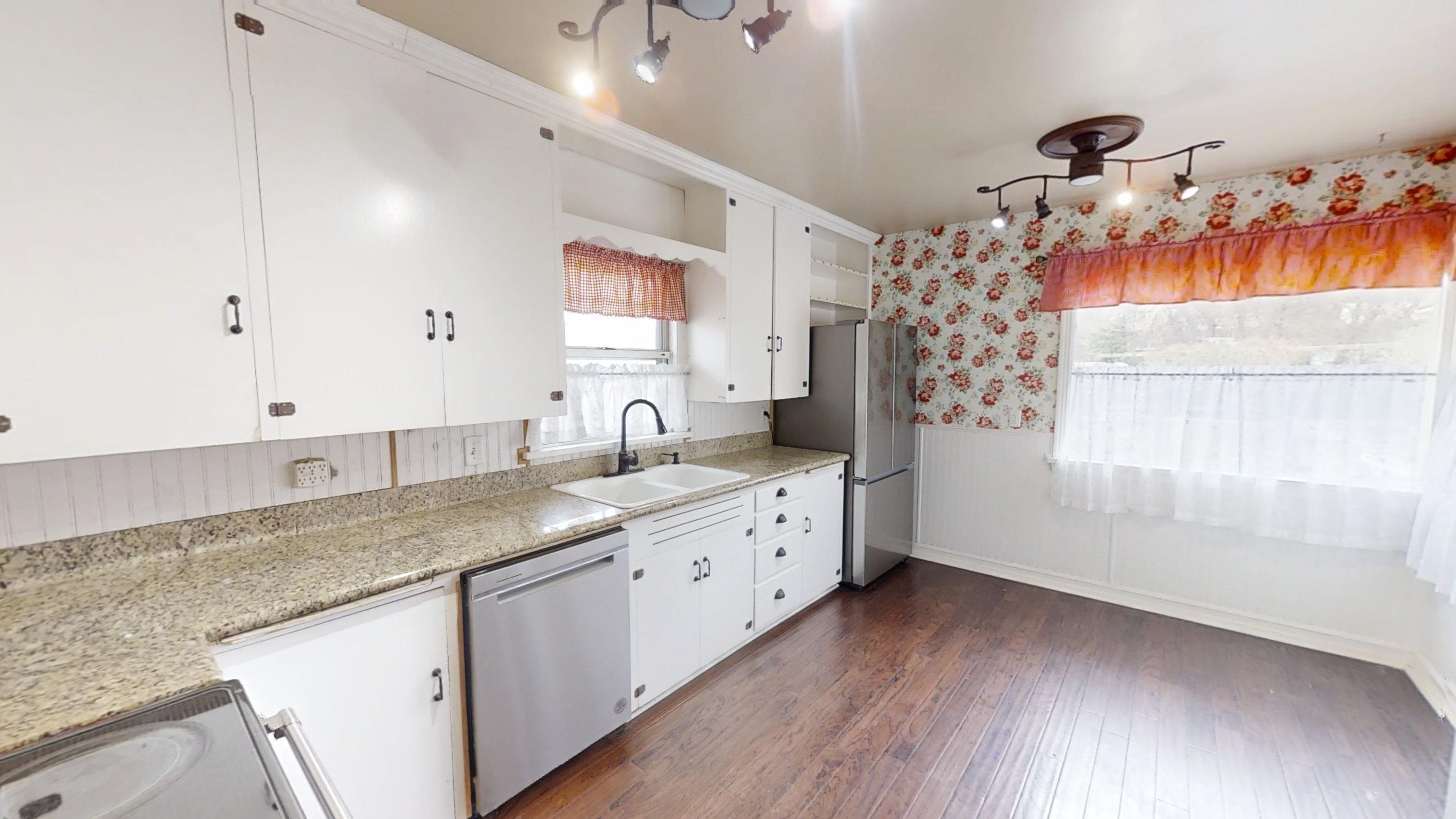 1433 South Elm Street Casper, WY 82601 - Photo 5 of 30