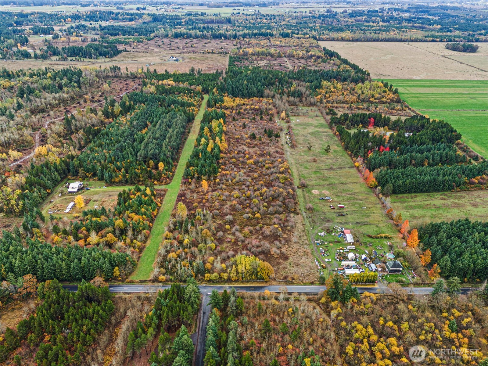 X Oyler Road Toledo, WA 98591 - Photo 4 of 24 a view of a lake with a city