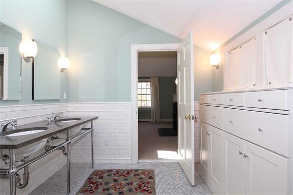 29 Old Weston Road Wayland, MA 01778 - Photo 19 of 30