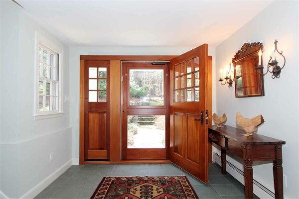 29 Old Weston Road Wayland, MA 01778 - Photo 3 of 30