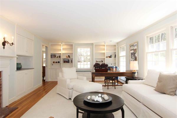 29 Old Weston Road Wayland, MA 01778 - Photo 4 of 30