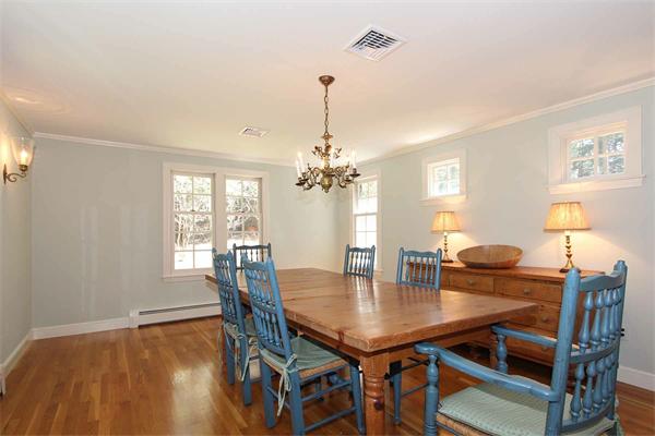 29 Old Weston Road Wayland, MA 01778 - Photo 7 of 30