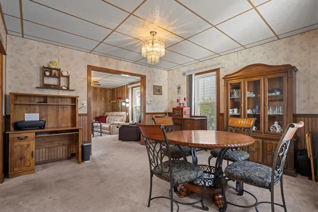 $219,900 | 644 Oak Avenue, Aurora, IL 60506