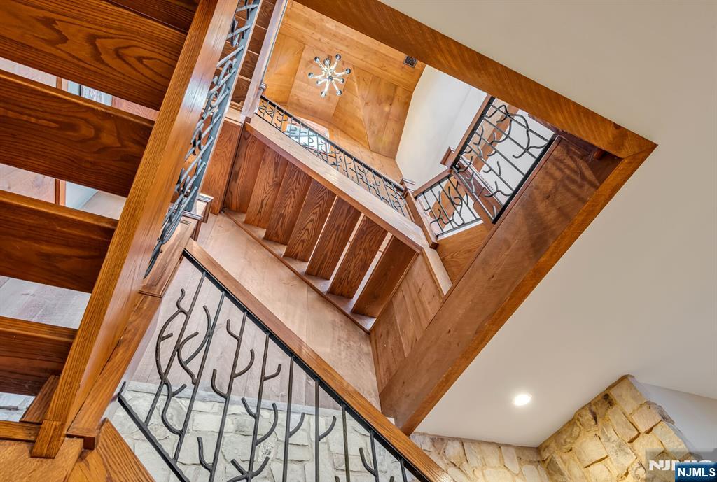 1 Lakeview Point Avenue Branchville, NJ 07826 - Photo 38 of 50 a view of an entryway