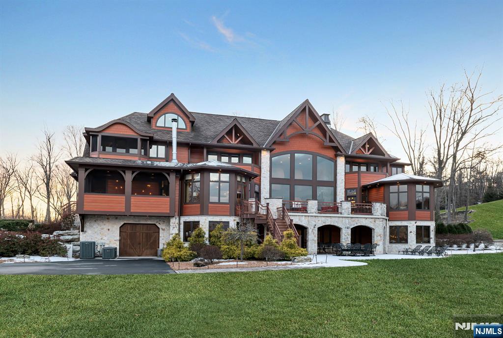 1 Lakeview Point Avenue Branchville, NJ 07826 - Photo 41 of 50 front view of house with a yard