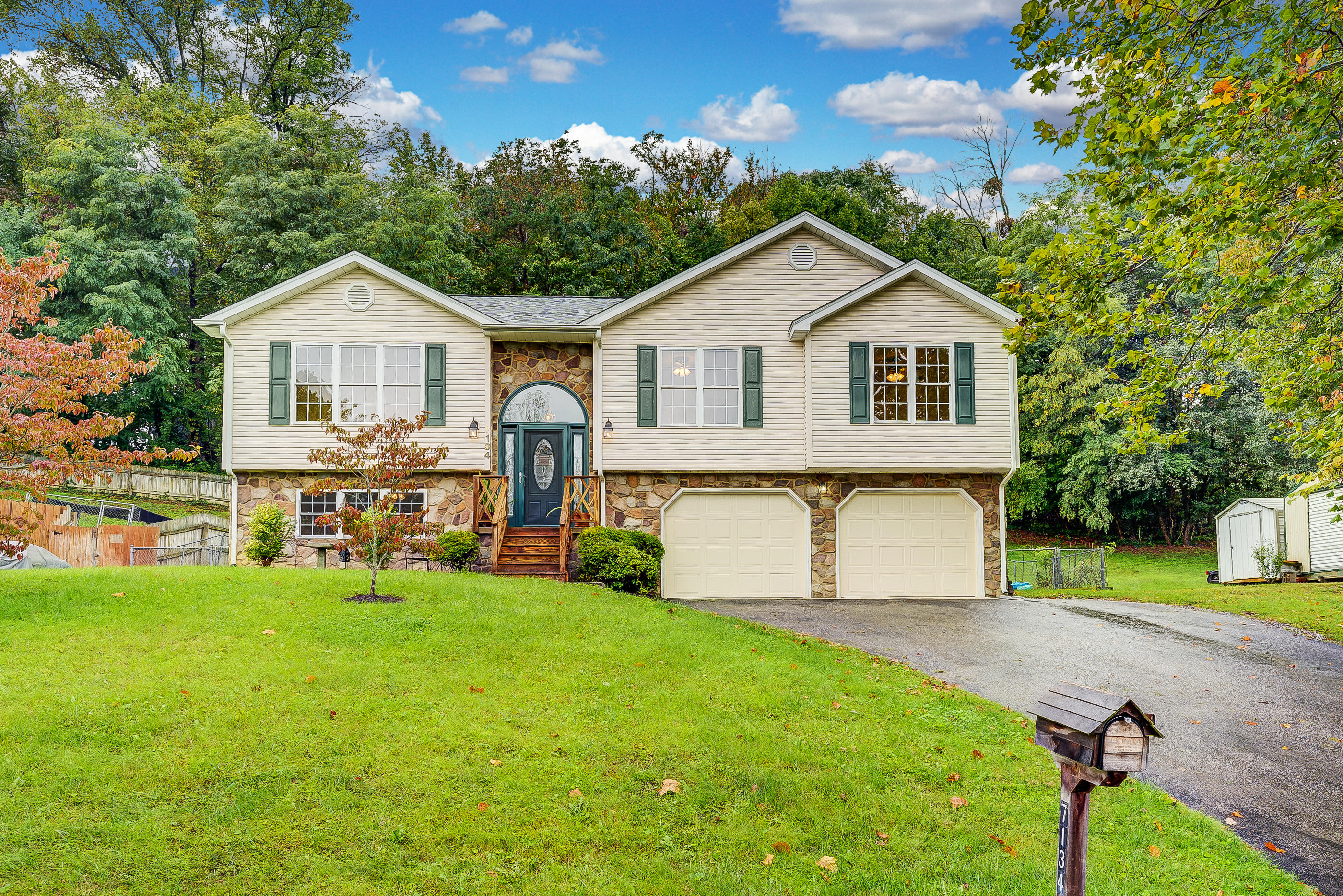 7134 Cedar Crest Road Roanoke, VA 24019 - Photo 28 of 34 60