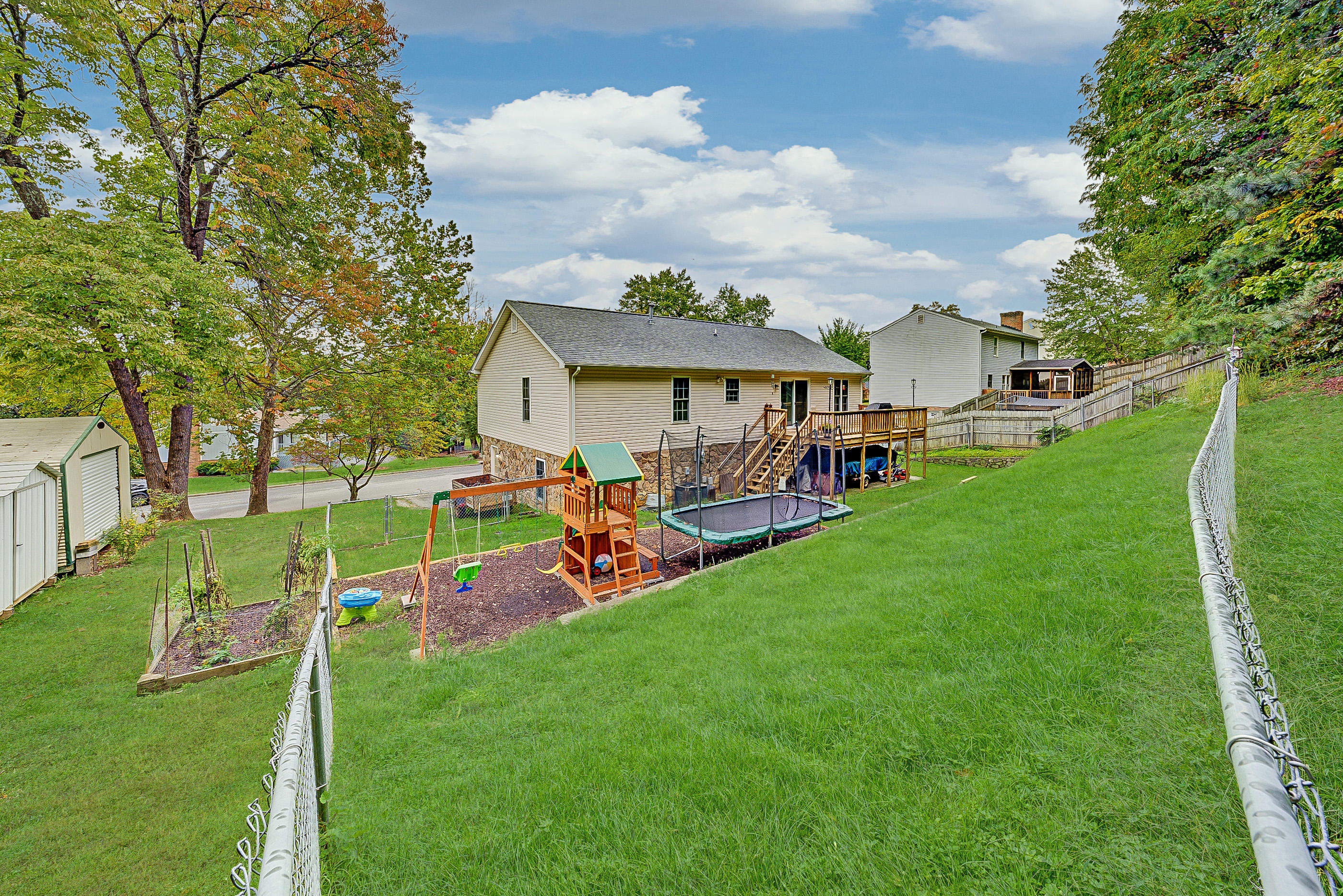 7134 Cedar Crest Road Roanoke, VA 24019 - Photo 32 of 34 67