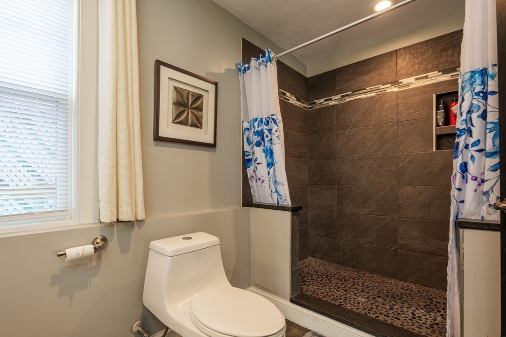 9 Raddin Street Lynn, MA 01905 - Photo 23 of 33 Gallery Image 23