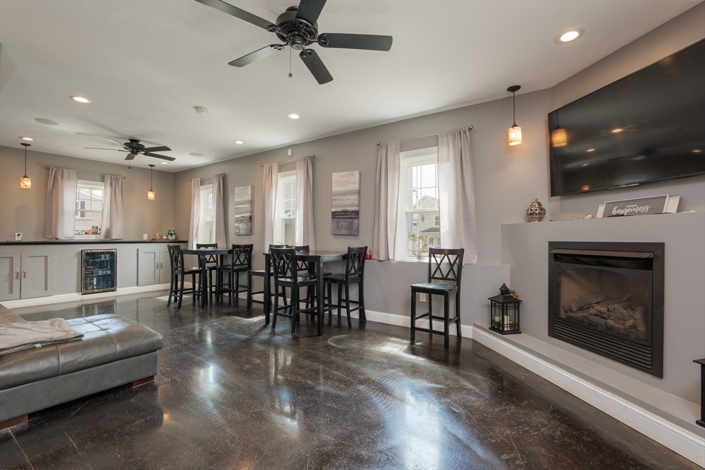 9 Raddin Street Lynn, MA 01905 - Photo 5 of 33 Gallery Image 5