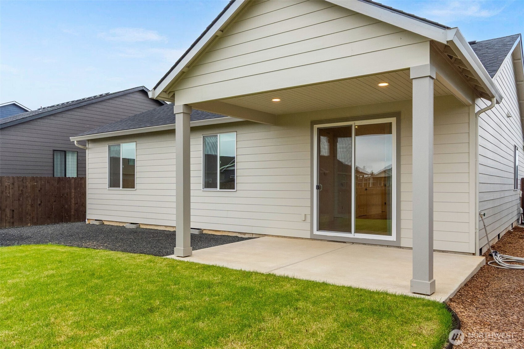 504 Pagget Avenue Winlock, WA 98596 - Photo 20 of 27 a view of house with backyard and porch