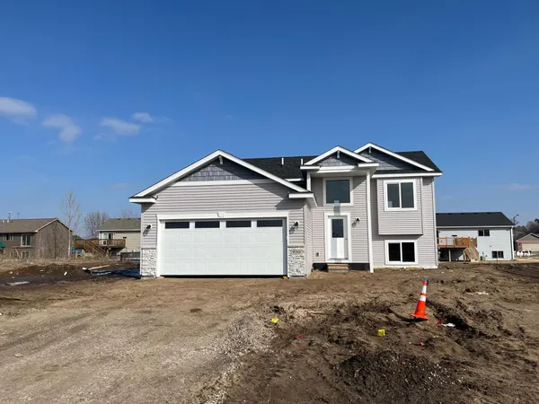 $285,900 | 930 2 1/2 Avenue Southwest, Rice, MN 56367
