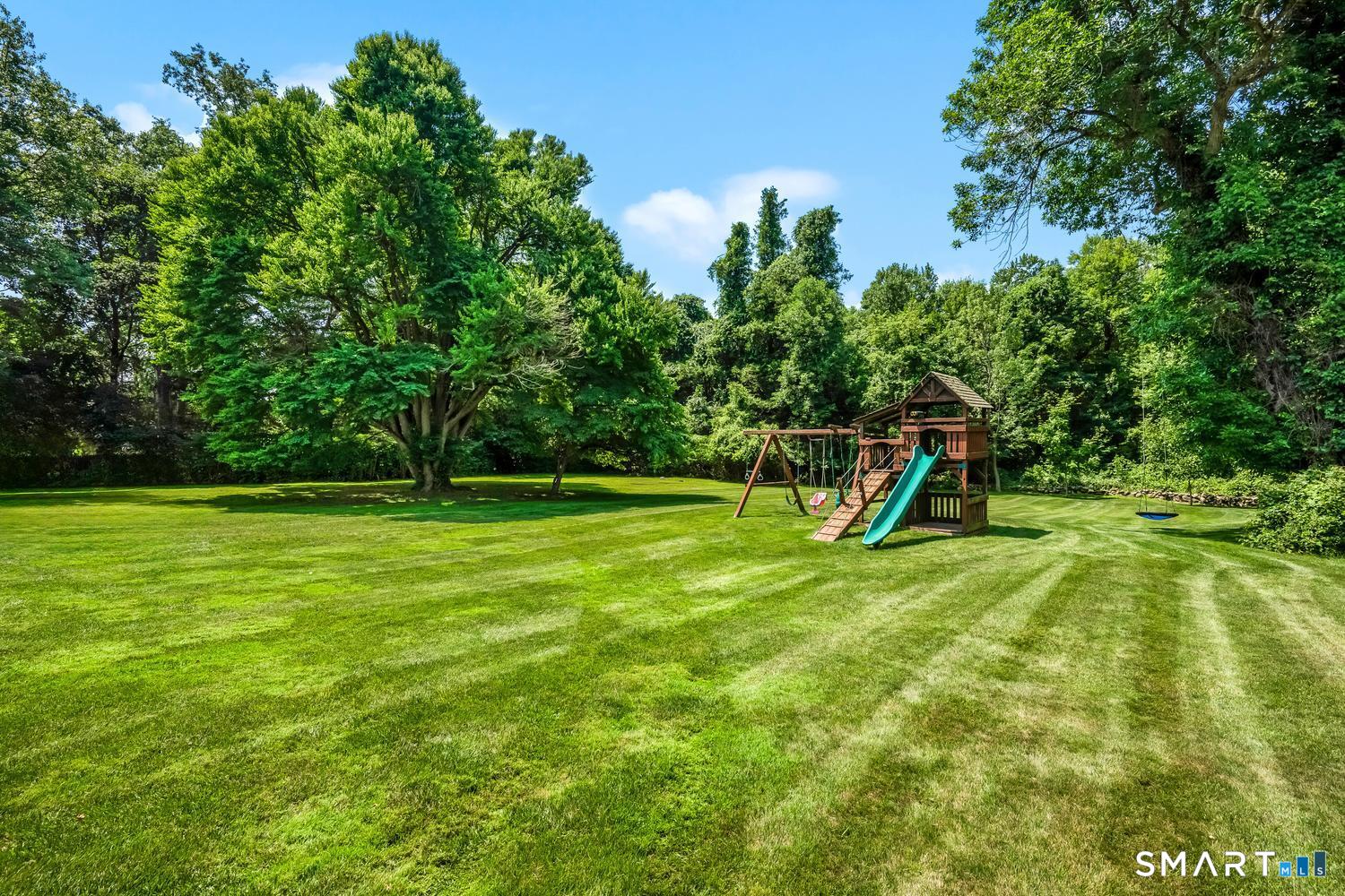 5 Birch Road Darien, CT 06820 - Photo 34 of 40