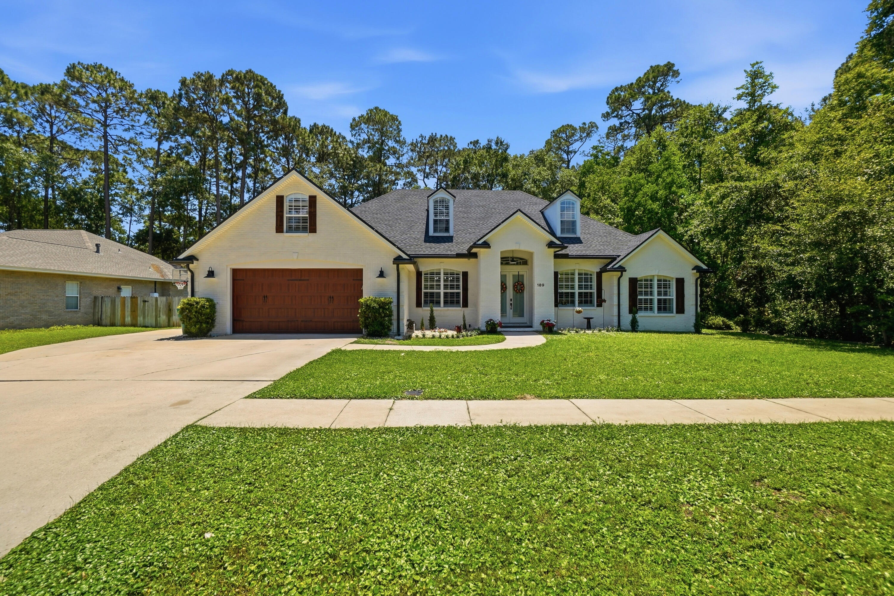 189 Red Maple Way Niceville, FL 32578 - Photo 2 of 48 001_F8_189_Red_Maple_Way