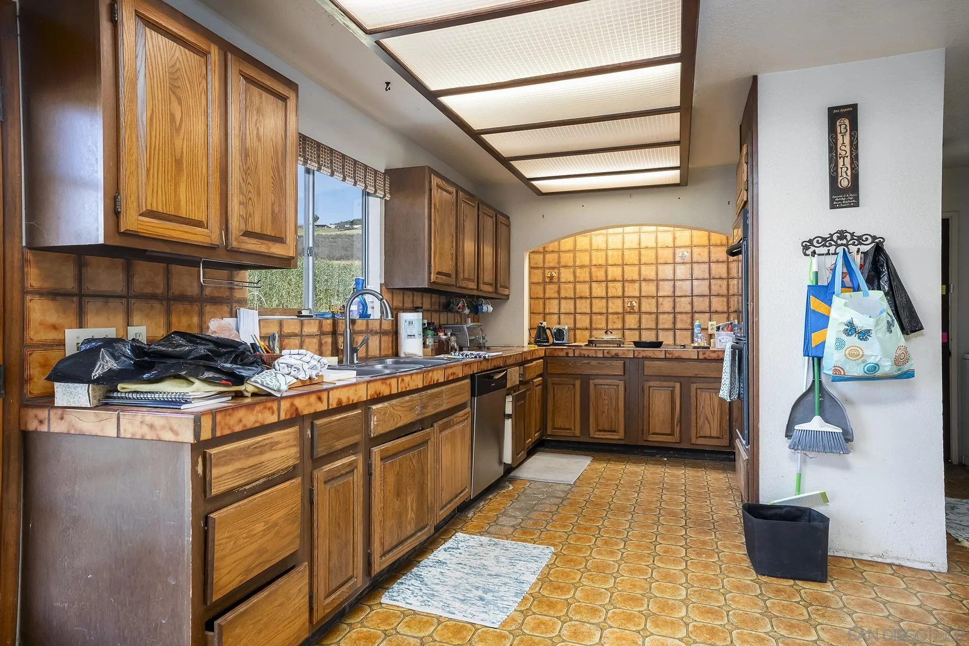 4829 Dehesa Road El Cajon, CA 92019 - Photo 3 of 14