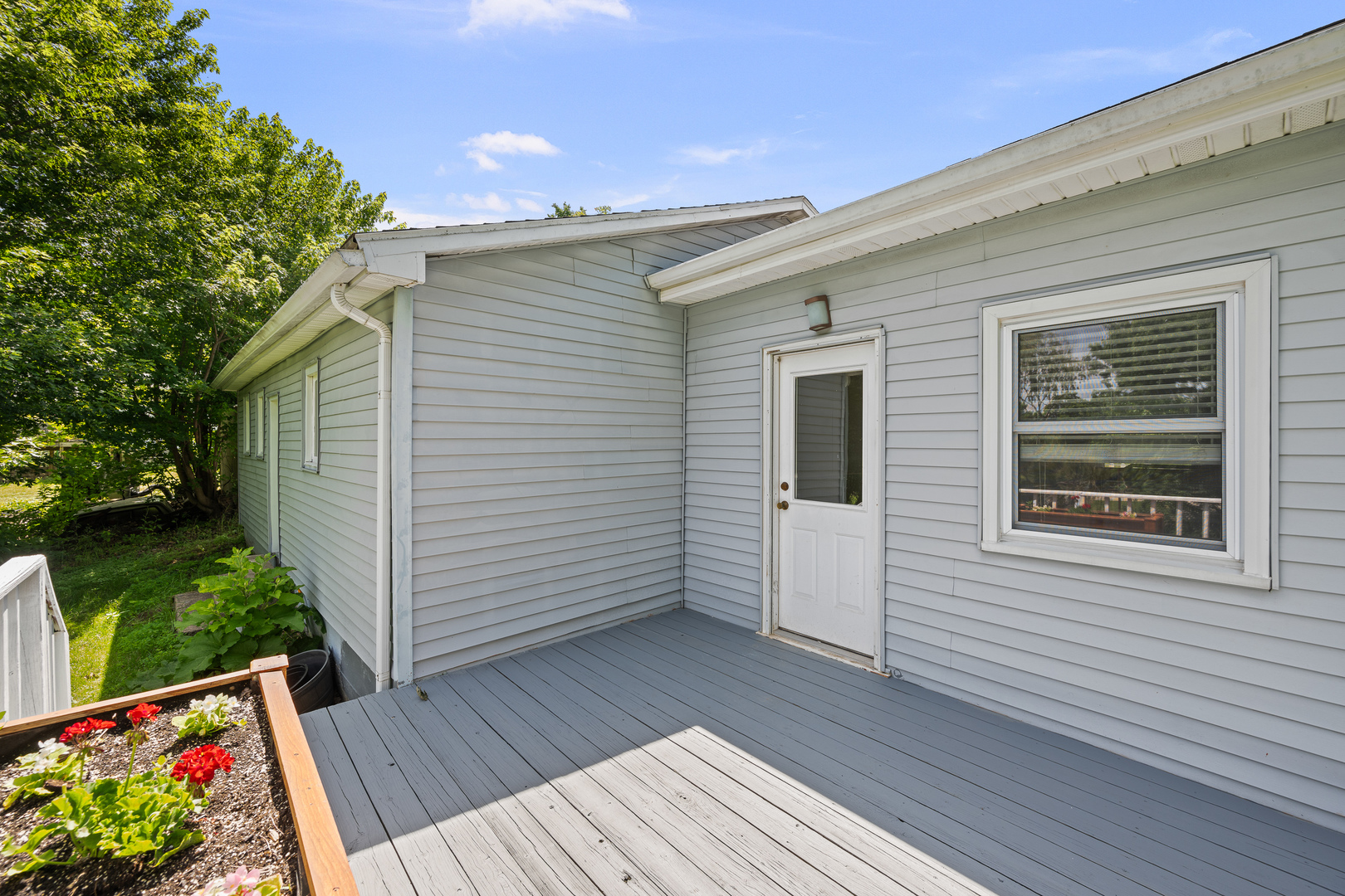 507 Main Street Reynolds, IL 61279 - Photo 10 of 37