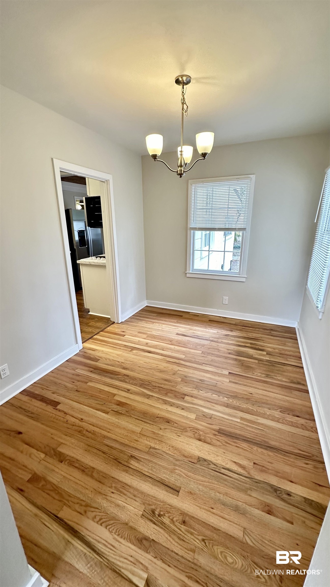 118 Chartres Avenue Mobile, AL 36606 - Photo 4 of 16 Gallery Image 4