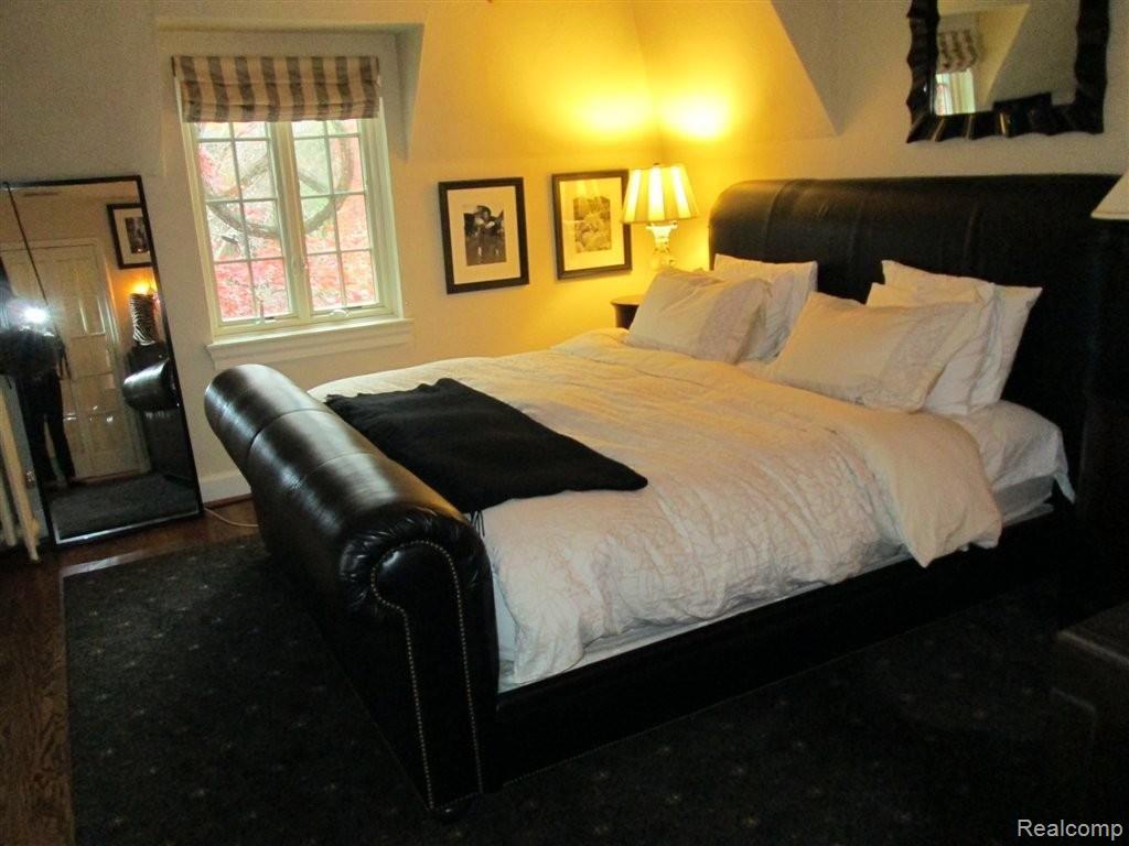 211 Aspen Road Birmingham, MI 48009 - Photo 13 of 22 Master Bedroom
