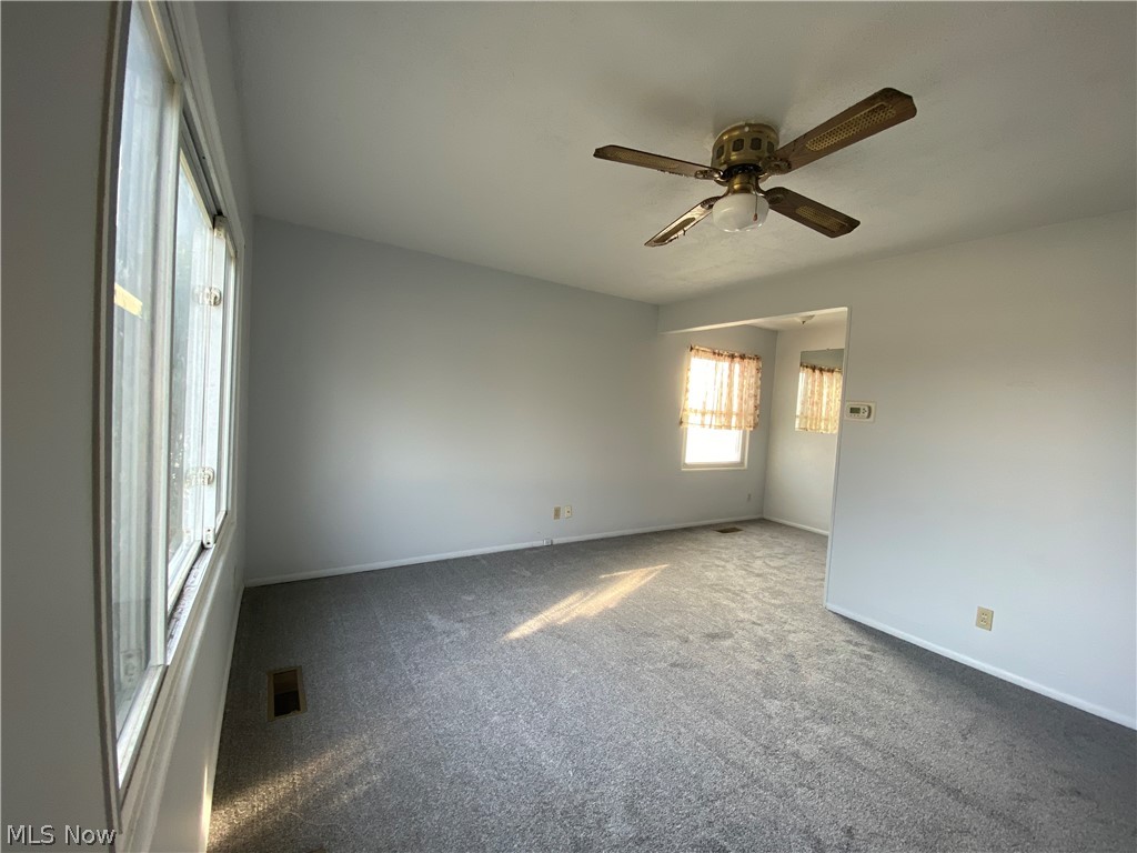 20304 Longbrook Road Warrensville Heights, OH 44128 - Photo 4 of 15