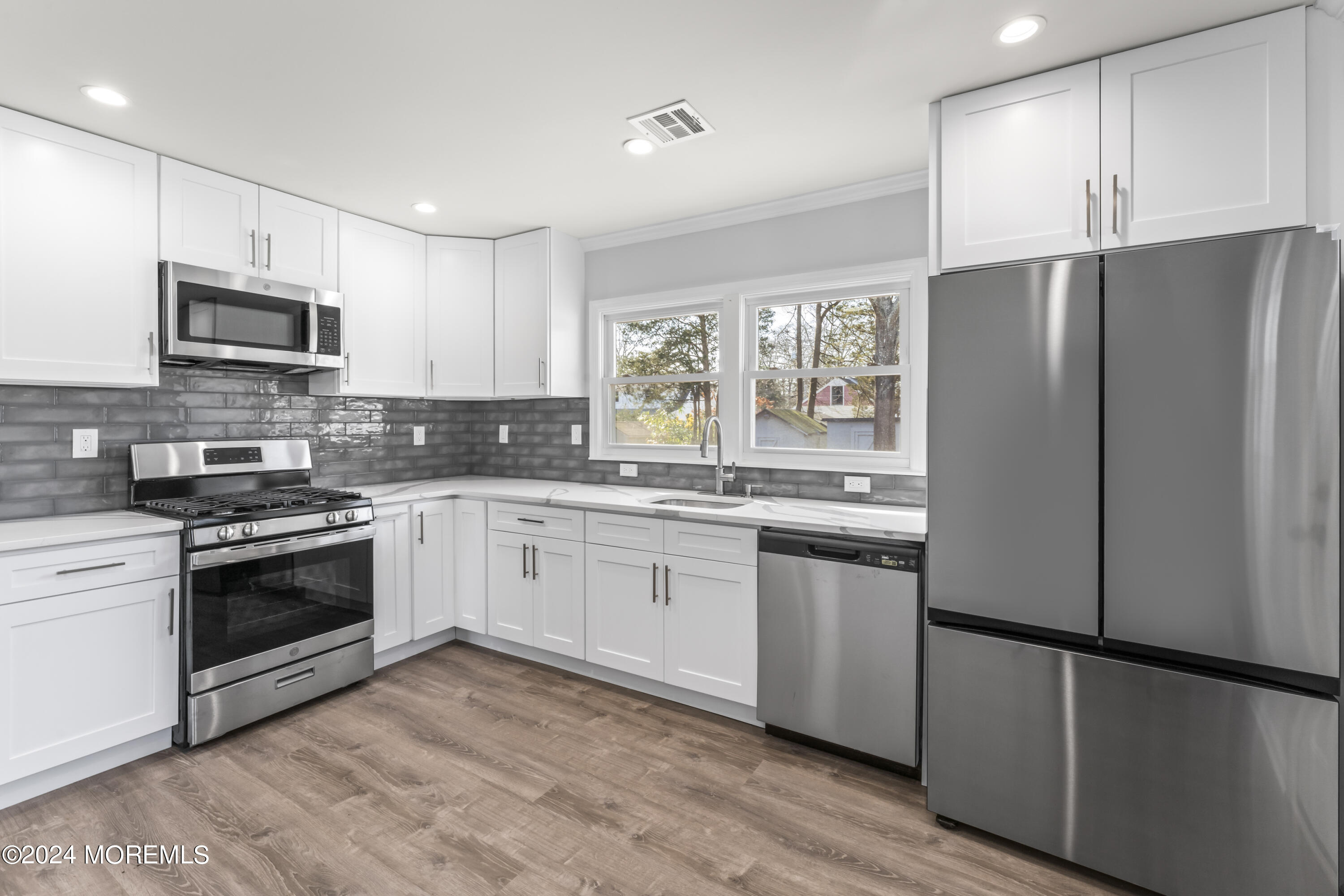 104 George Road Toms River, NJ 08753 - Photo 6 of 28 photos_high_resolution_HOM02901