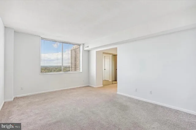 $449,500 | 3713 South George Mason Drive, Unit 1506, Falls Church, VA 22041