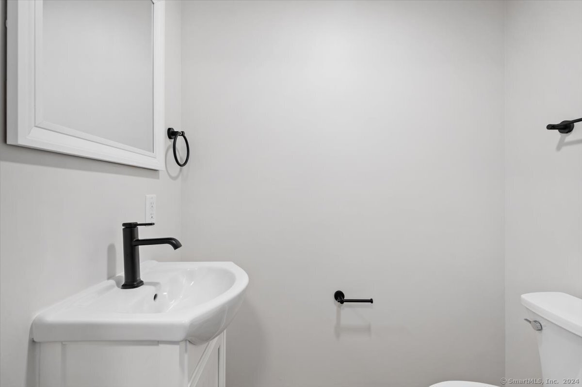 54 Morris Street, Unit 1 Stamford, CT 06906 - Photo 10 of 16