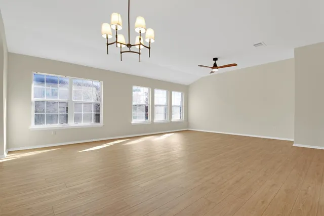 $550,000 | 640 Bella Vista Circle, Kyle, TX 78640