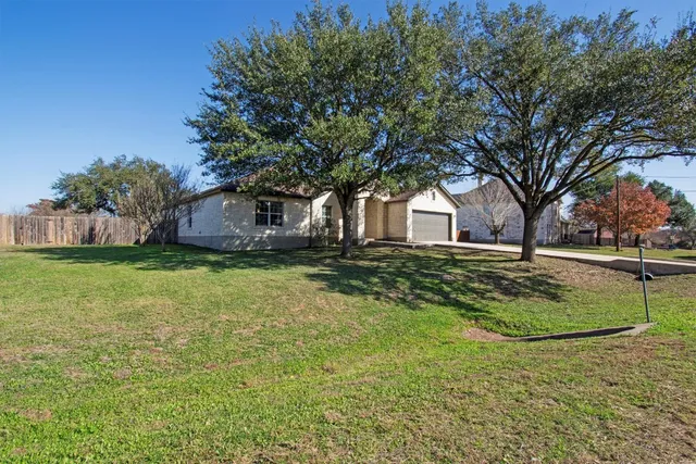$550,000 | 640 Bella Vista Circle, Kyle, TX 78640