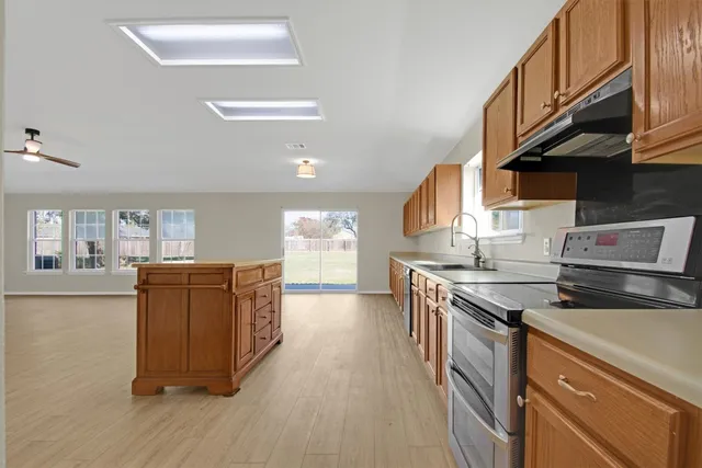 $550,000 | 640 Bella Vista Circle, Kyle, TX 78640