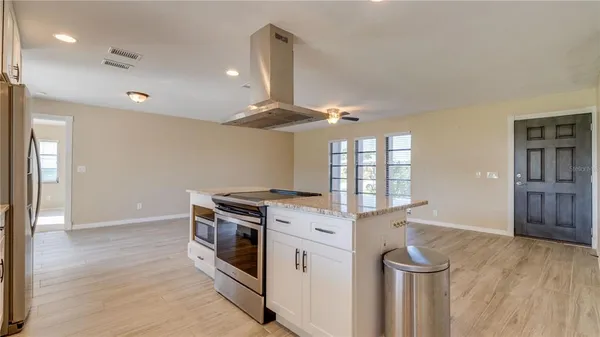 $2,275 | 1128 Southeast 29th Terrace, Cape Coral, FL 33904