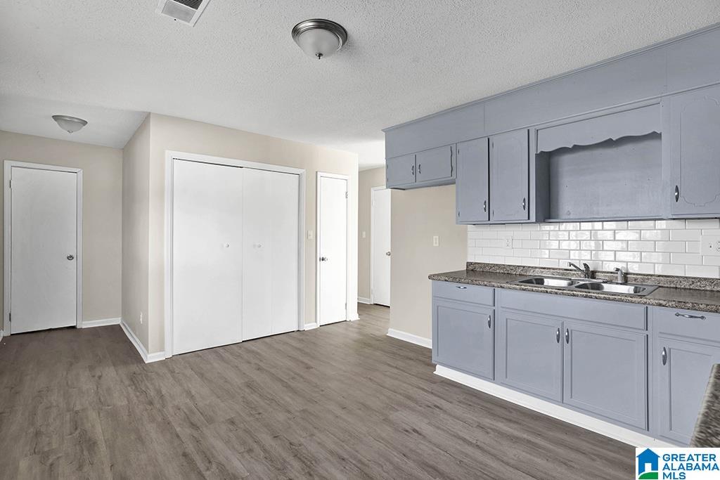 513 22nd Street Southwest Birmingham, AL 35211 - Photo 6 of 13