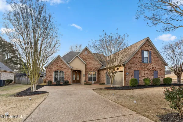 $399,900 | 501 Asbury Ln Drive, Brandon, MS 39042