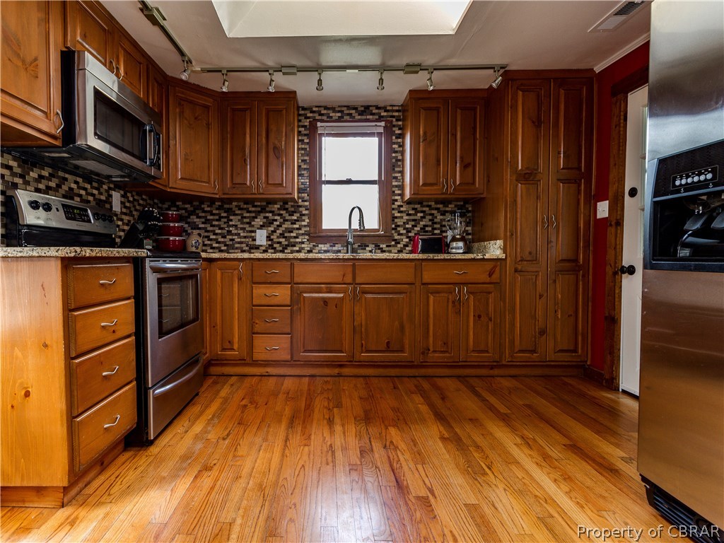 9421 Line Fence Road Hayes, VA 23072 - Photo 6 of 41 Gallery Image 6