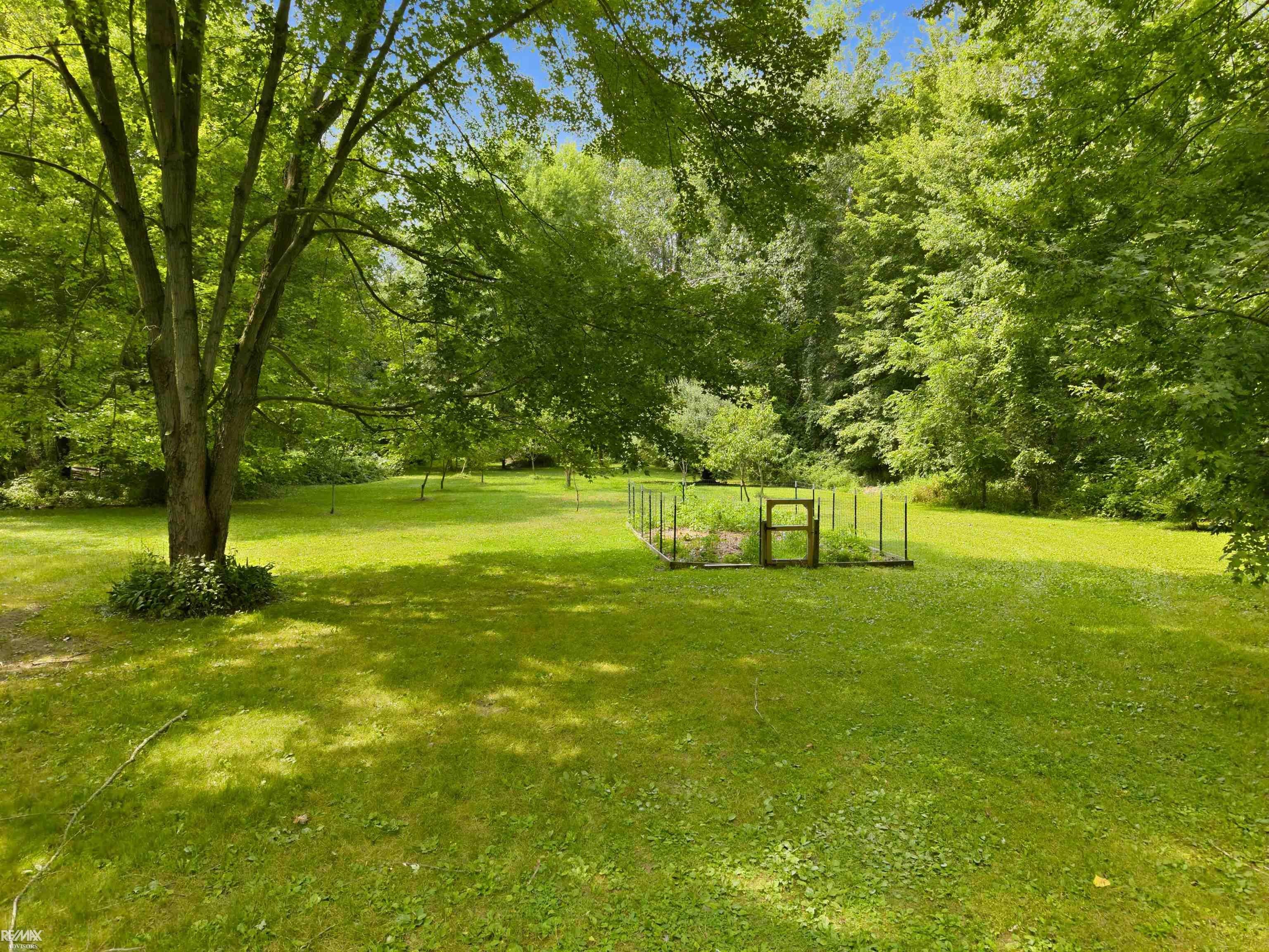 8938 Marsh Road Algonac, MI 48001 - Photo 30 of 36 Gallery Image 30
