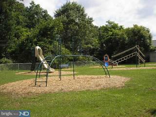 1431 Lawrence Road Havertown, PA 19083 - Photo 3 of 3