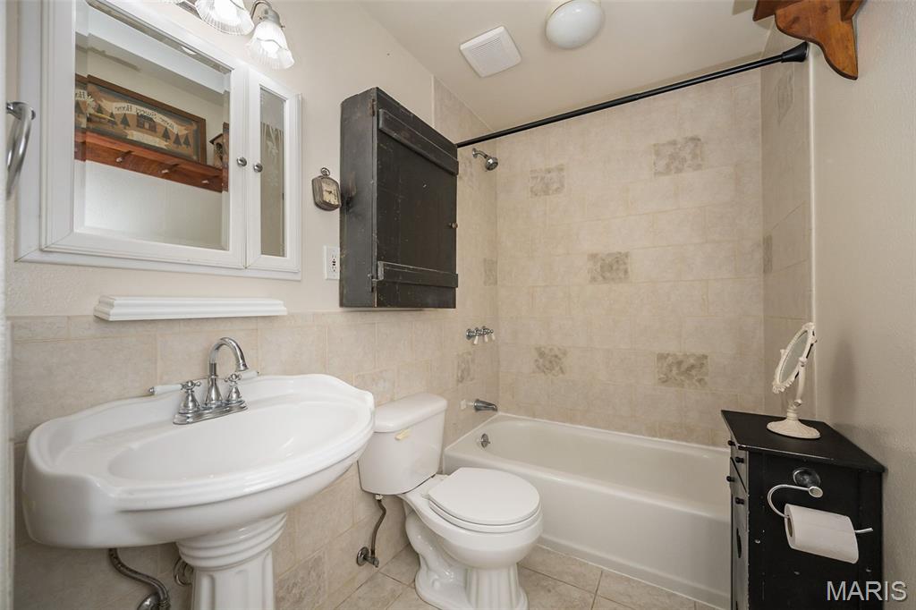 880 St Paul Road Wildwood, MO 63021 - Photo 10 of 41 Gallery Image 10