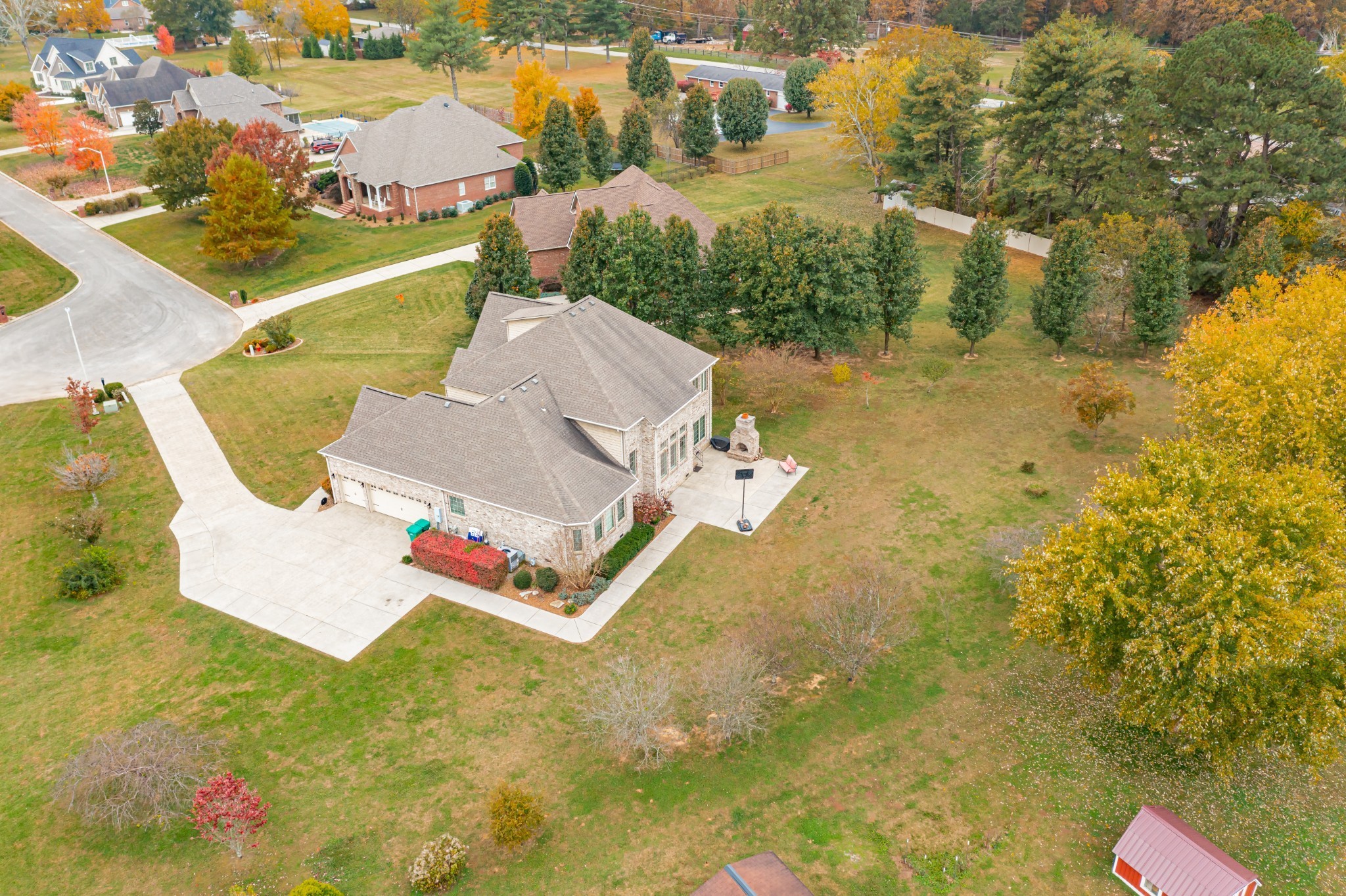 356 Ridgecrest Drive Winchester, TN 37398 - Photo 70 of 73 an aerial view of residential house with pool and yard