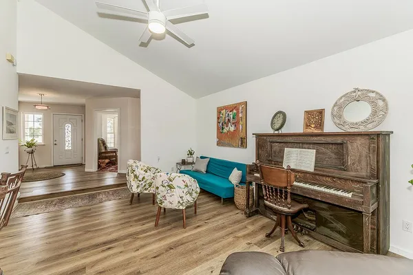 $659,000 | 25322 Road 407, Raymond, CA 93653
