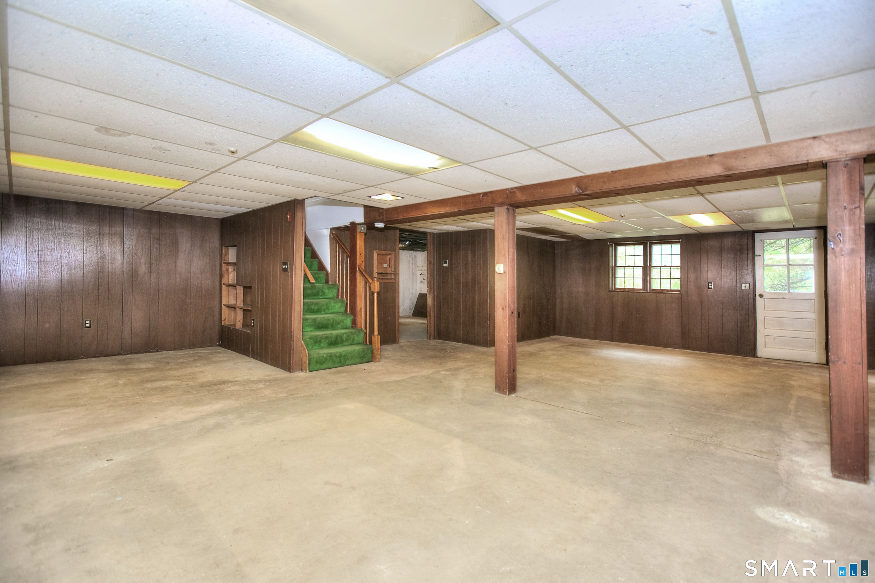64 Russ Road Trumbull, CT 06611 - Photo 32 of 40