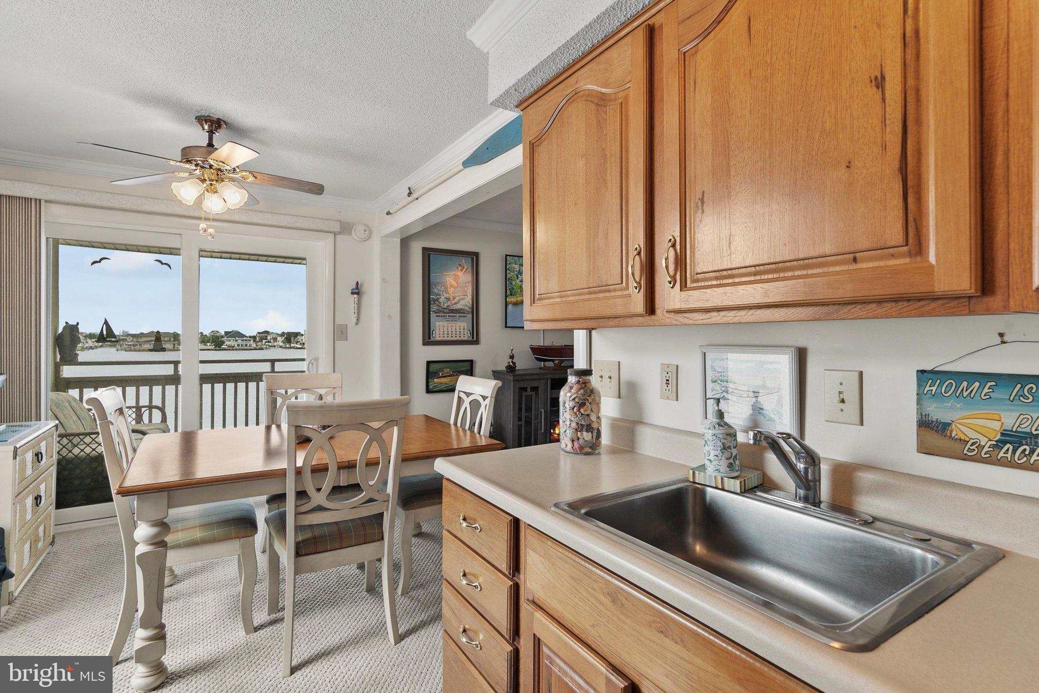 181 Jamestown Road, Unit 5 Ocean City, MD 21842 - Photo 31 of 64 Kitchen & Dining