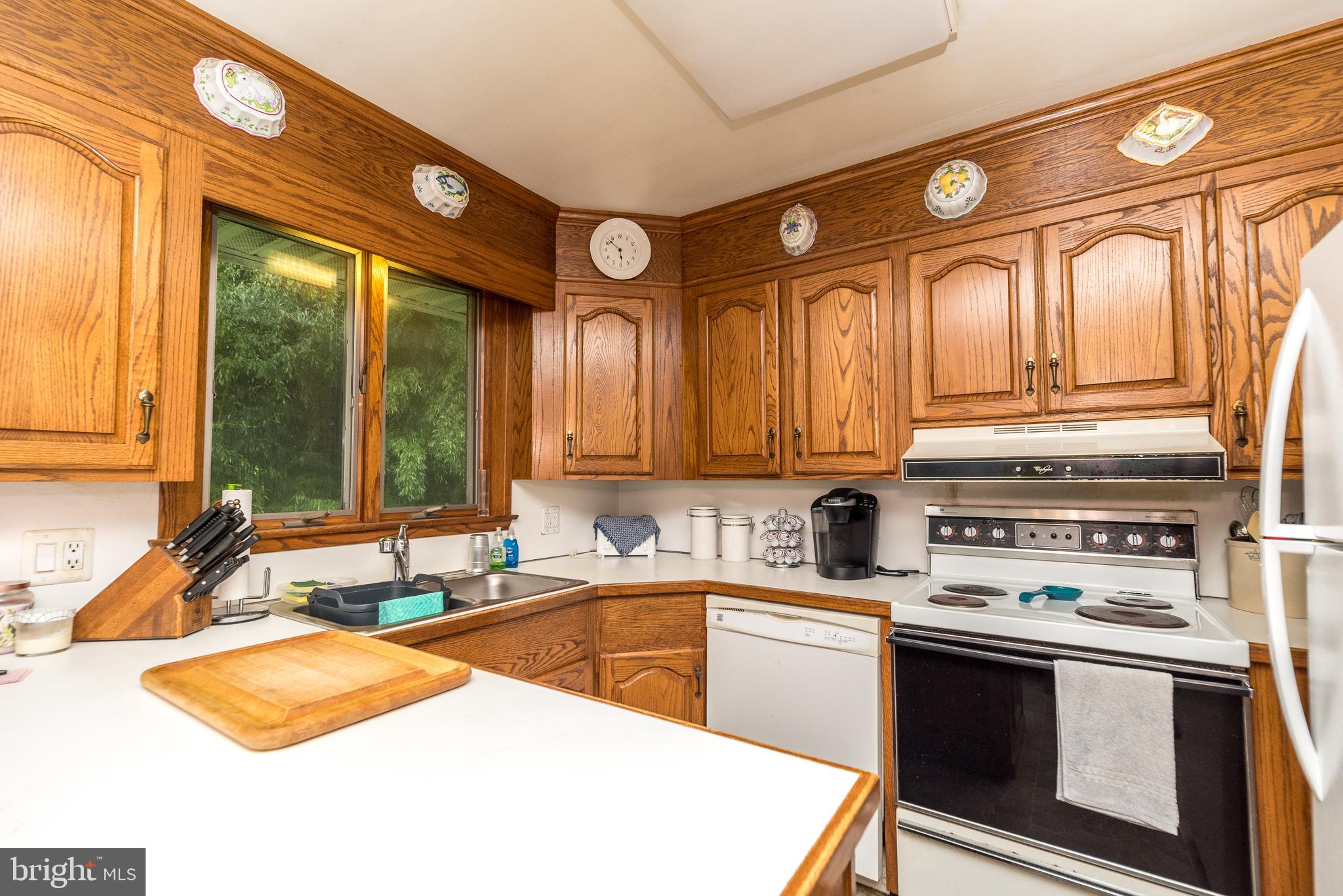 6634 Phillips Mill Road New Hope, PA 18938 - Photo 11 of 35 Maple cabinets, DW, electric cooking