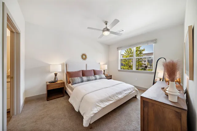 $1,445 | 10485 League Line Road, Unit B3 9302, Conroe, TX 77304