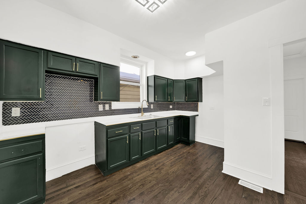 11440 South Indiana Avenue Chicago, IL 60628 - Photo 13 of 23