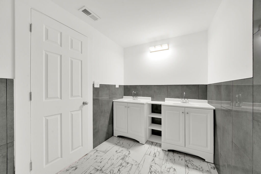 11440 South Indiana Avenue Chicago, IL 60628 - Photo 22 of 23