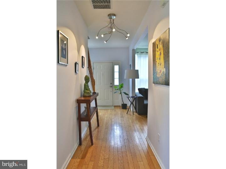 418 Denow Road Pennington, NJ 08534 - Photo 11 of 24 Foyer