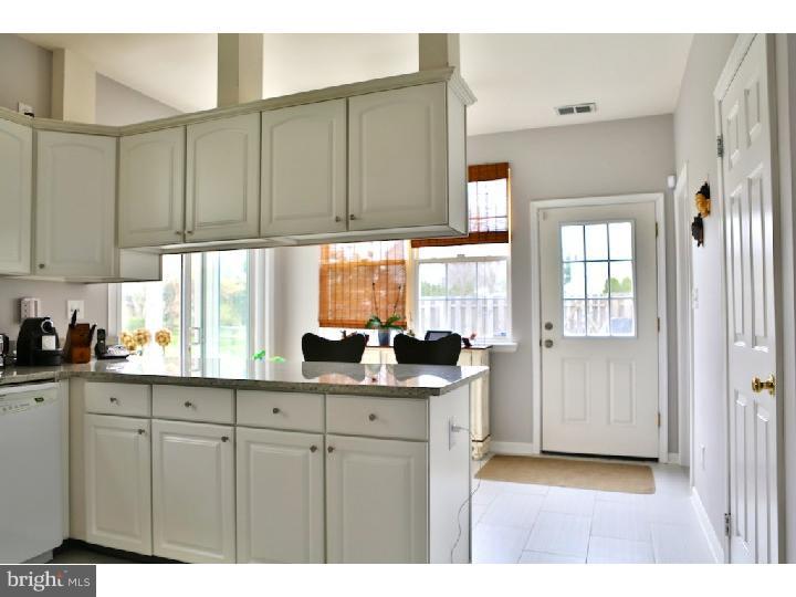 418 Denow Road Pennington, NJ 08534 - Photo 6 of 24 Kitchen