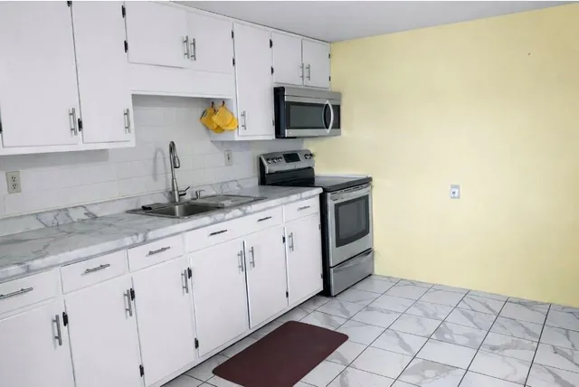 $369,900 | 1508 Red Fox Road, Climax Springs, MO 65324