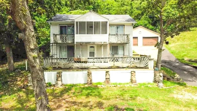 $369,900 | 1508 Red Fox Road, Climax Springs, MO 65324