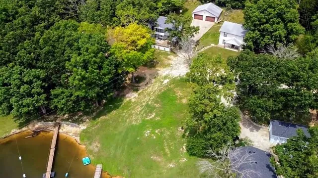 $369,900 | 1508 Red Fox Road, Climax Springs, MO 65324